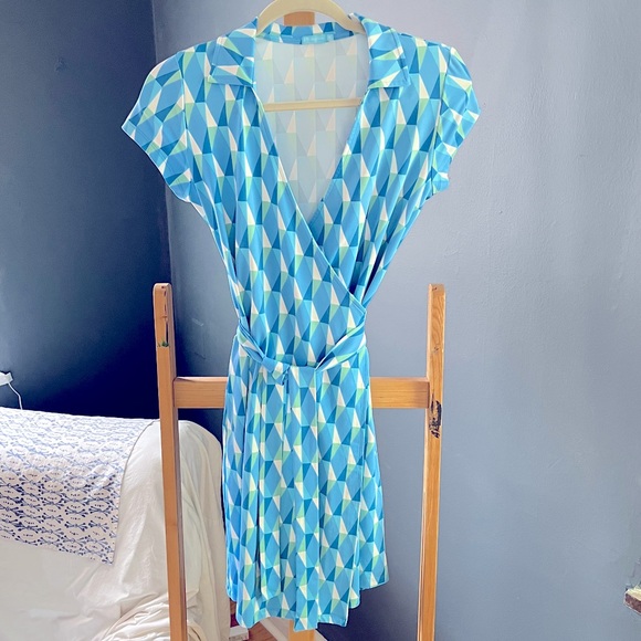 J. McLaughlin Wrap Dress - X-Small - Shirt Tie Dress 60s Geometric - Picture 1 of 7